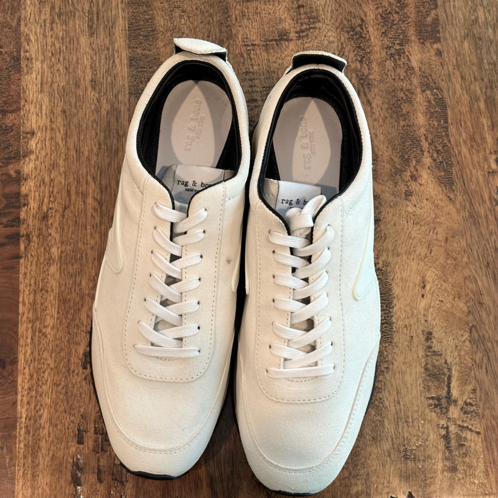 Brand new rag & bone antique white suede. Retro runner. Men’s US size 11
